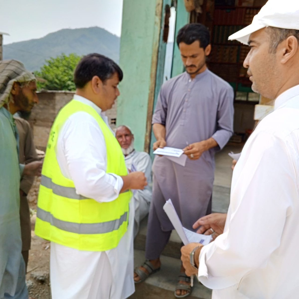 dyotorghar's tweet photo. Dengue Awareness Campaign – District Youth Office Torghar

Under the directions of the Directorate of Youth Affairs and the District Administration Torghar, the District Youth Office Torghar conducted a Dengue Awareness Campaign in Maragai Bazaar.
@youthaffairsgov https://t.co/ftdtqvlAZU