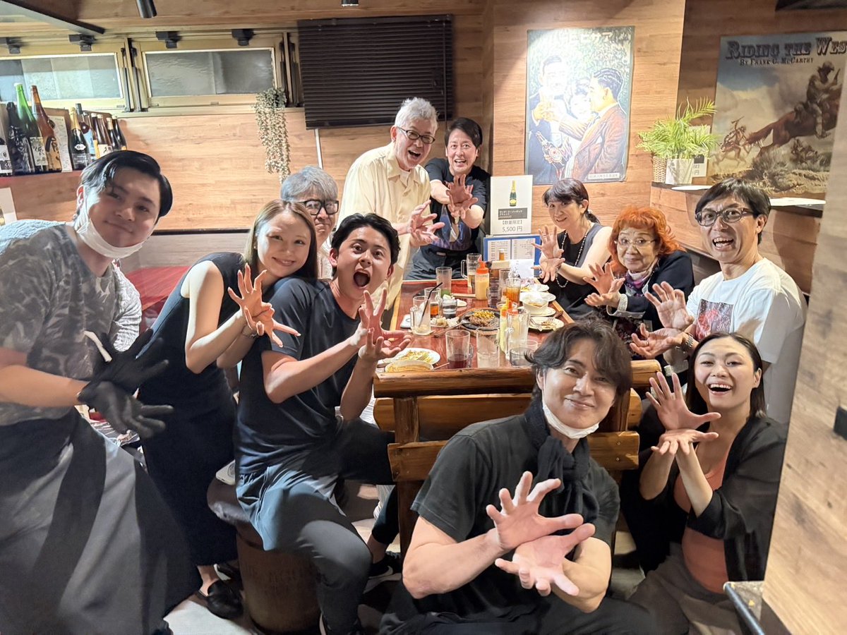 TetsuoKurata29's tweet photo. 今日もありがとうございました😊

#野沢雅子
#海津亮介
#嶋大輔
#佐藤健太 https://t.co/jr64udDY8M