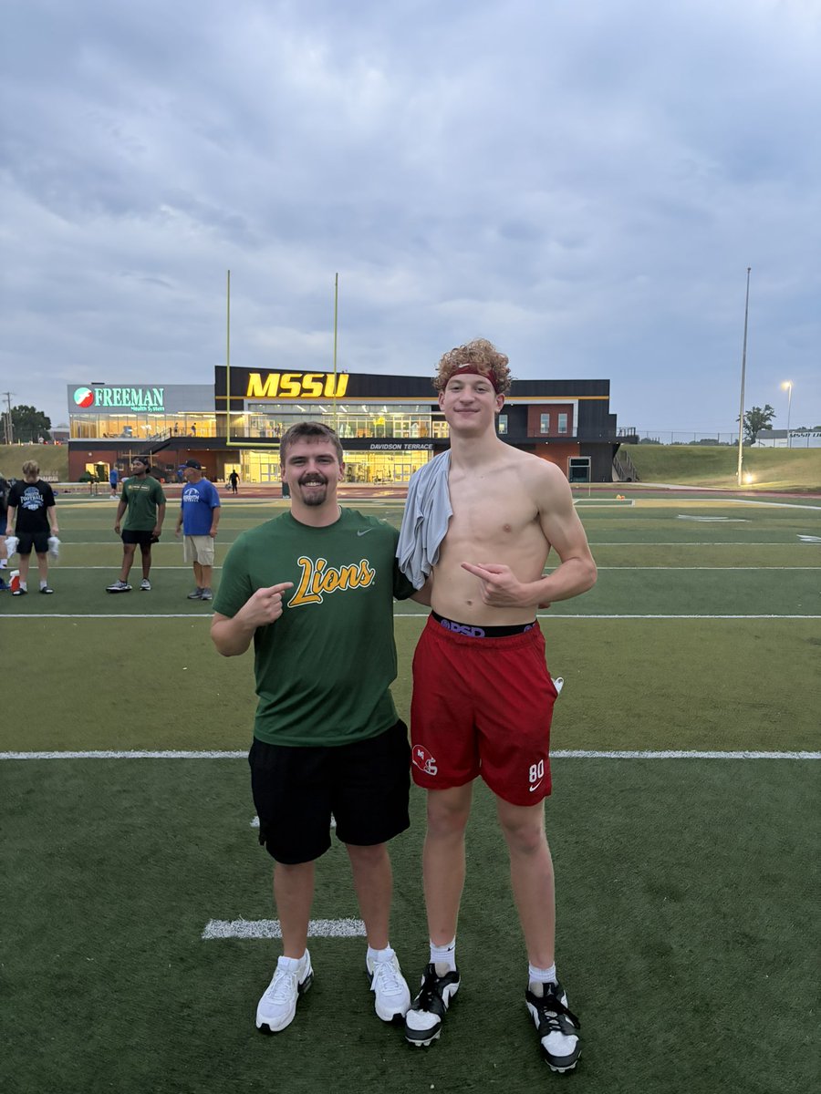 Westhemess42's tweet photo. After a great visit and camp I am blessed to have received my 4th offer to play college football for D2 Missouri Southern State University! Huge thanks to @CoachT_Cupp for the hospitality!!
@MOSOFootball 
@CoachT_Cupp 
@BishopMiege_FB 
@coachjonholmes 
@CoachAPearson 
#AGTG https://t.co/cFoGcUN0ew
