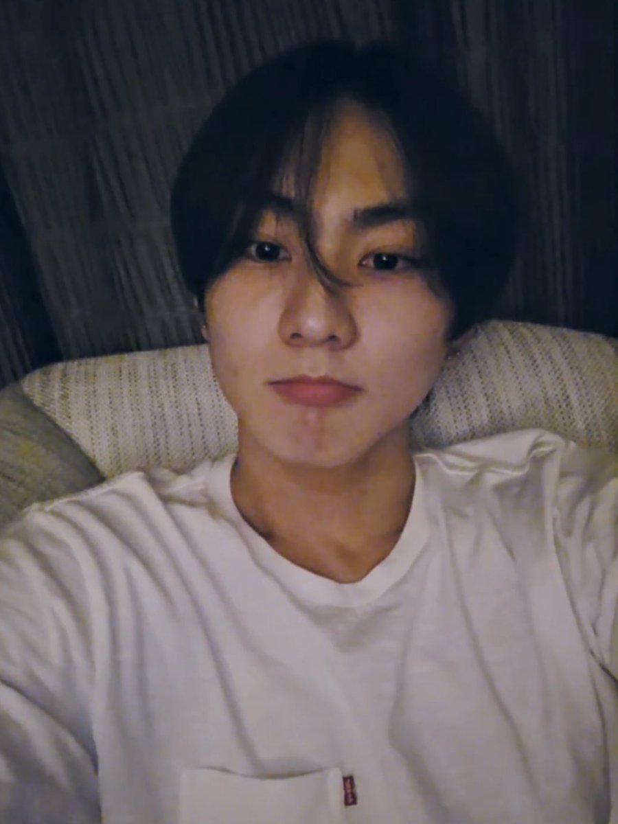 fleurseptber's tweet photo. หล่อมาก ใจดี ขี้อ้อนด้วย https://t.co/AsQRZtuyY6