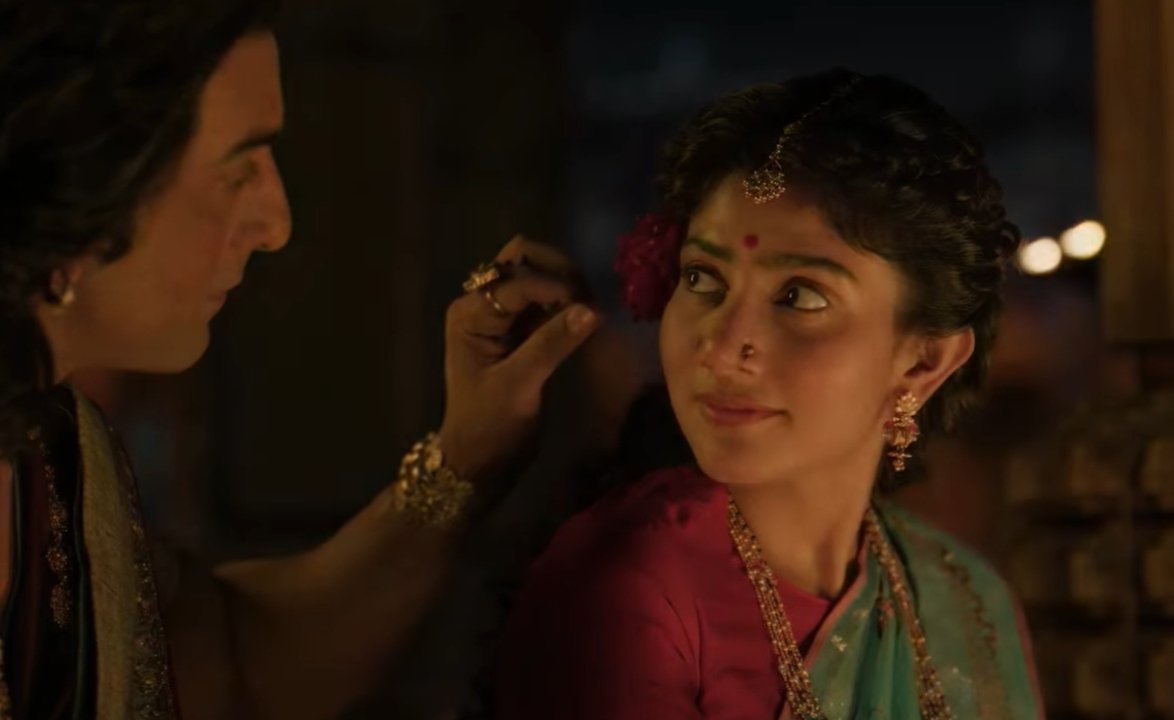 Saipallavi__'s tweet photo. Apparently some illiterate people believe that goddess sita maa did not became a goddess by her character, she became a goddess because she had royal looks 🙌🏻🫡

 what a shame ! https://t.co/3dlwzyVNDu