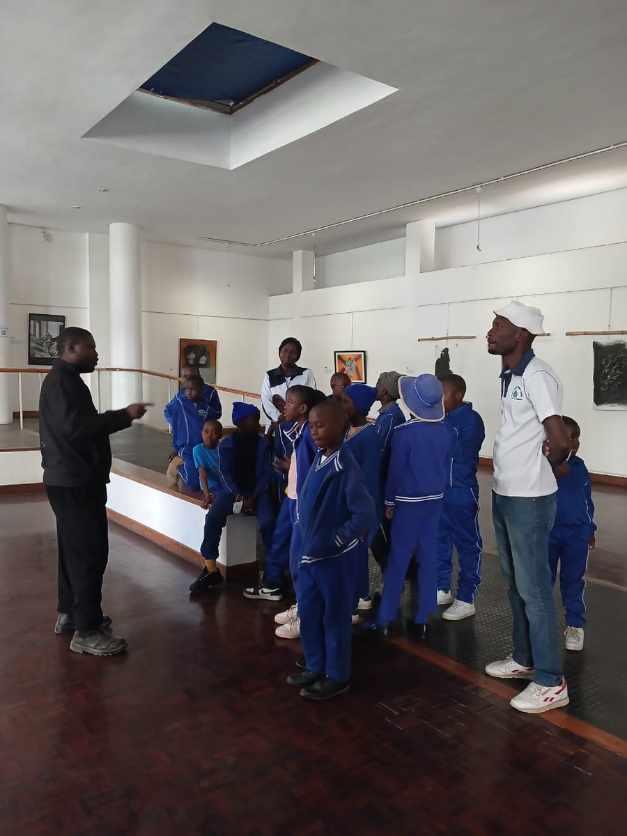 BYOgallery's tweet photo. Today, we proudly hosted our second guided tour with #NemaneAdventistPrimarySchool from Tsholotsho. We appreciate your time spent visiting @BYOgallery, and we firmly believe that future artists were inspired by this experience!
#BYOgallery https://t.co/y30XJLBOyM