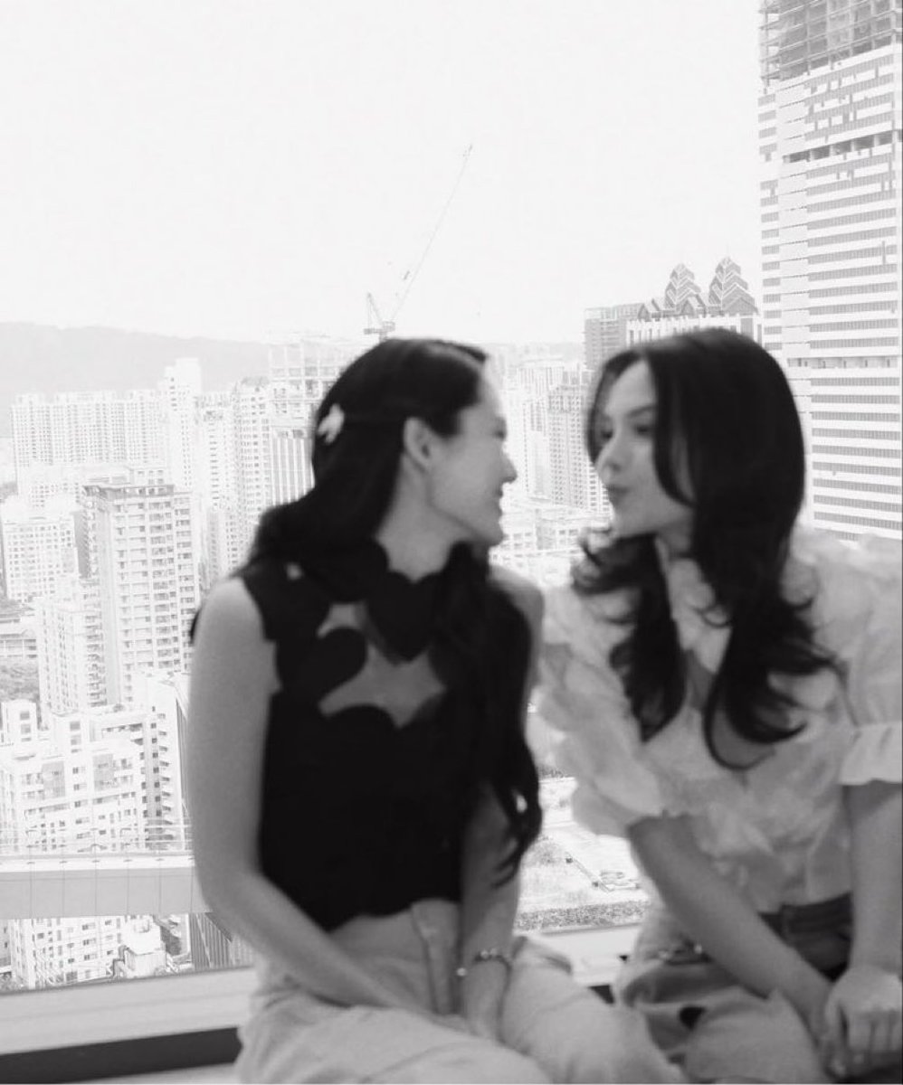 madsylm's tweet photo. girlfriends https://t.co/cfOB8mXPFu