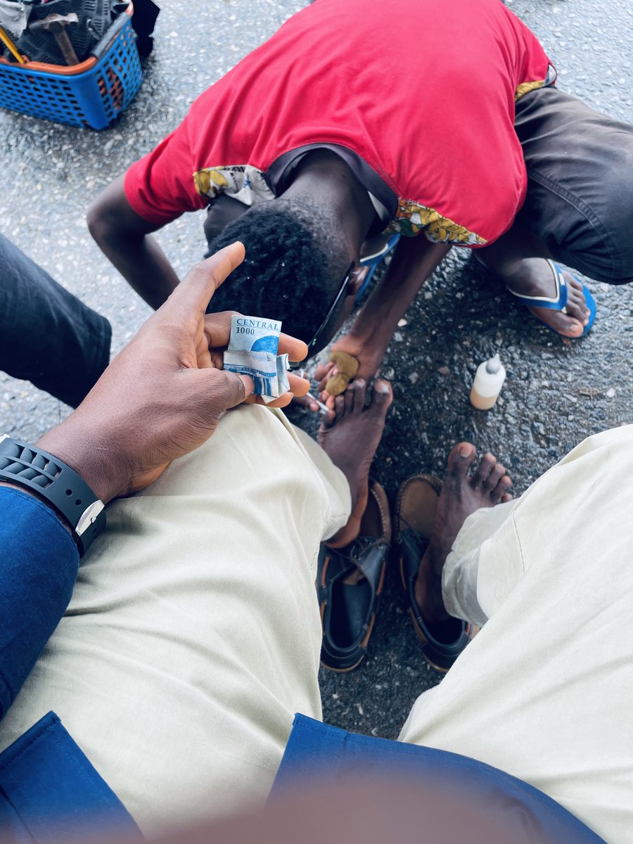 waggydey4you's tweet photo. Why do I have to spend 15k on Spa when Aboki can give me same result for just 500naira ? 💔🤣 https://t.co/ttSFDCkfXV