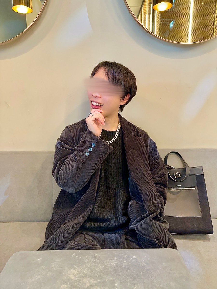 sohan2601's tweet photo. ←
写真初心者で失敗した写真

→
ポージング、表情管理を徹底的に叩き込まれて撮った写真

どっちも俺だけどモデル側に技術がつくだけでめっちゃ変わる https://t.co/atlanH8EcM