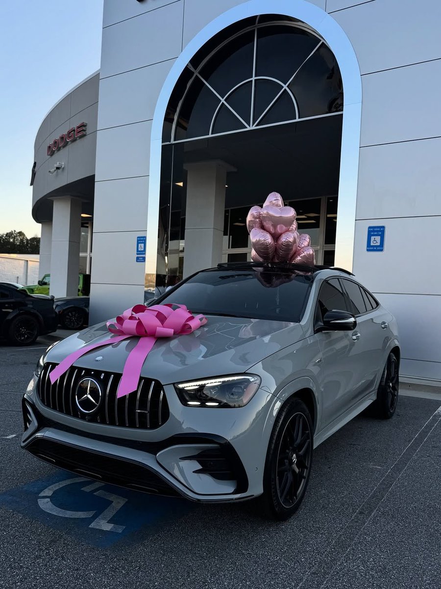 realgemgoness's tweet photo. Picked up a Mercedes GLE today proud moment. Been taking profits from crypto recently and it's paying off. Appreciate the guidance from @NikolinaSabljc along the way.
If you're looking to get into it, worth reaching out. https://t.co/kxrKQbCQmk