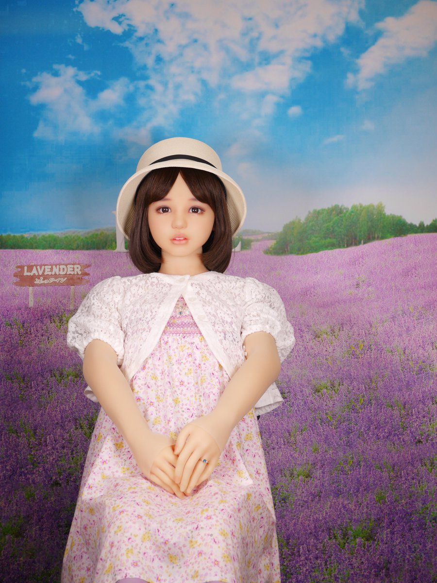 bakayone5027's tweet photo. The scent of love Karen
ラベンダー畑から愛を込めて
lavender fields 薰衣草花海
라벤더 꽃밭
Dress with a bolero jacket
披肩连衣裙 원피스세트
sun hat 草帽 밀짚모자
#lavenderfields #薰衣草花海
#라벤더꽃밭
#sunhat #草帽 #밀짚모자
#RealDoll
#OrientIndustry #SiliconeDoll https://t.co/wqYi9mFHNR