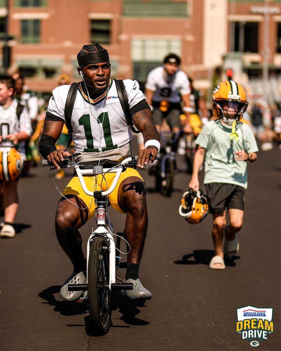 packers's tweet photo. GB does it different.

@amfam https://t.co/gv1NpgxblK