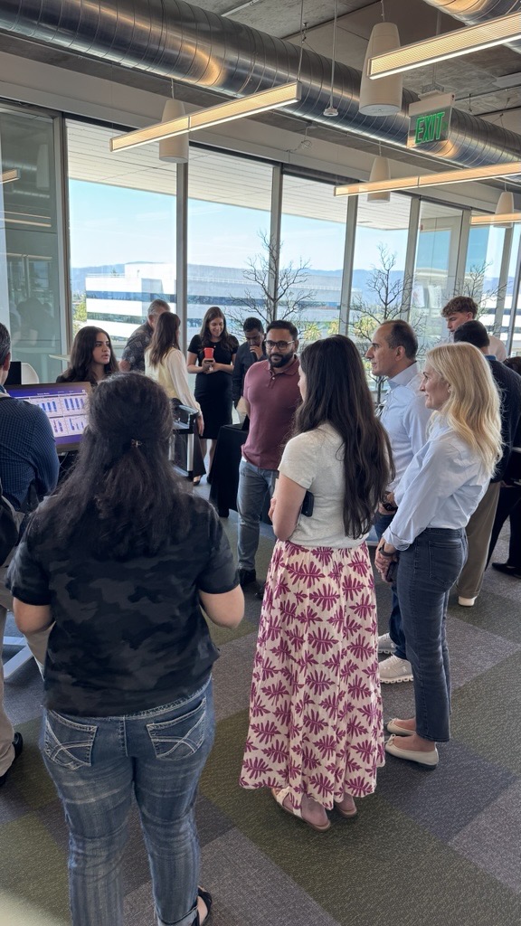 LifeAtNetApp's tweet photo. 🚀 NetApp interns are driving innovation NOW! Showcase highlights: impactful projects, fresh ideas, and recognition from our CEO & CFO. Want to make a difference from day one?
https://t.co/7ZOmdvT0FL
#NetApp #LifeAtNetApp #WhyNetApp #EarlyInCareer https://t.co/rLG4hc8ABN