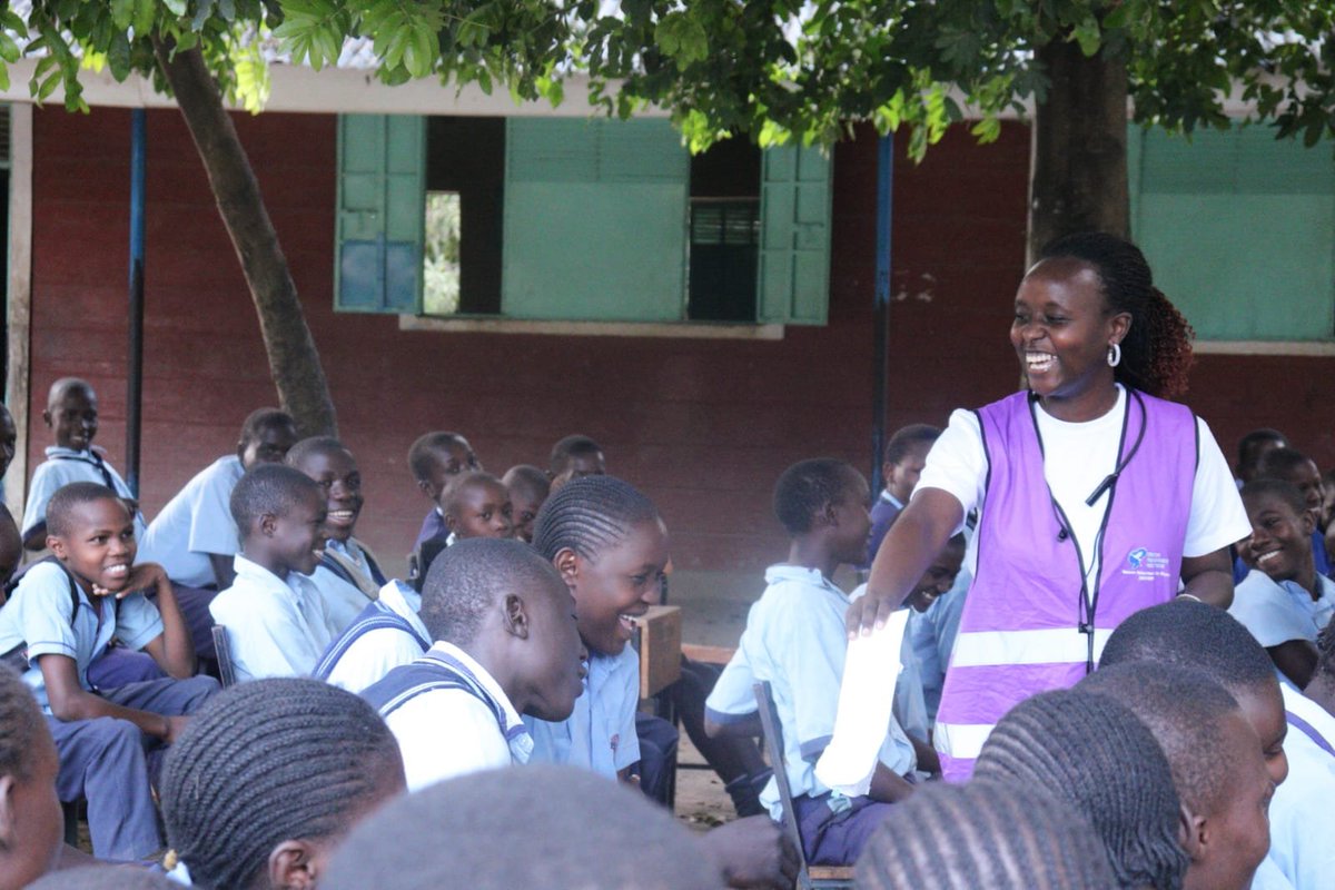 WOVOP_org's tweet photo. Honored to support the Mentorship, Identity &amp; Dignity program with MBB Academy &amp; MUCE! 
​We led an open #GirlsTalk on everyday challenges and were thrilled to see boys actively asking questions about menstrual health. Breaking stigma takes everyone!
​#SRHR #MenstrualHealth #WOVOP https://t.co/liaD9z7cf1