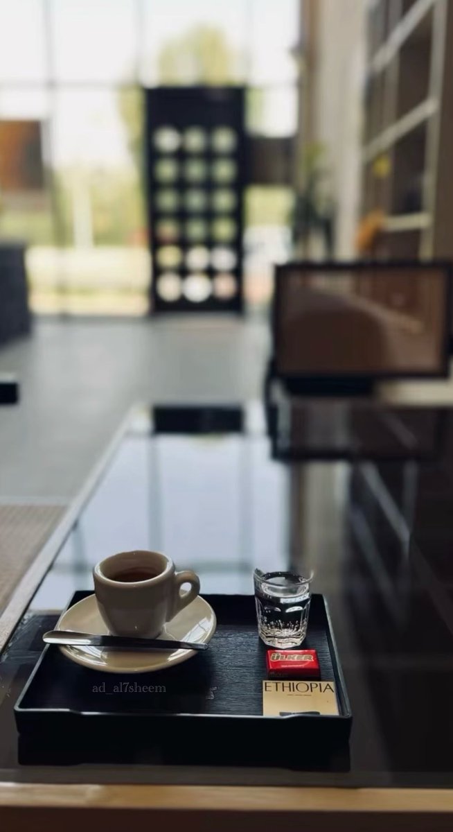 AD_AL7SheeM's tweet photo. كن في الحياة كشارب القهوة ....
يستمتع بها رغم سوادها و مرارتها ،،،🤍 https://t.co/ZrHxK03BZF