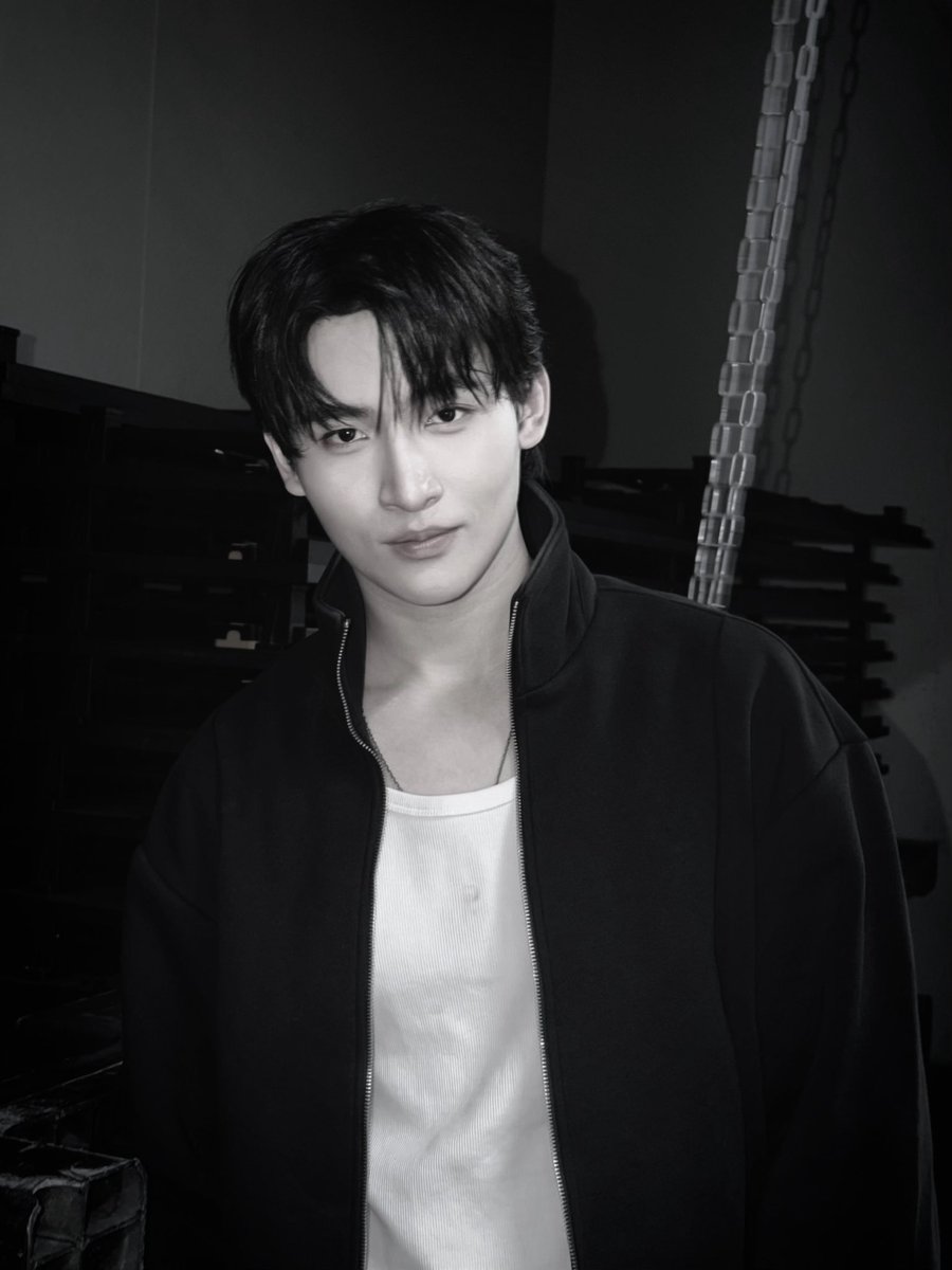 ohmthitiwat's tweet photo. 👽 https://t.co/BK8WrM0ixx