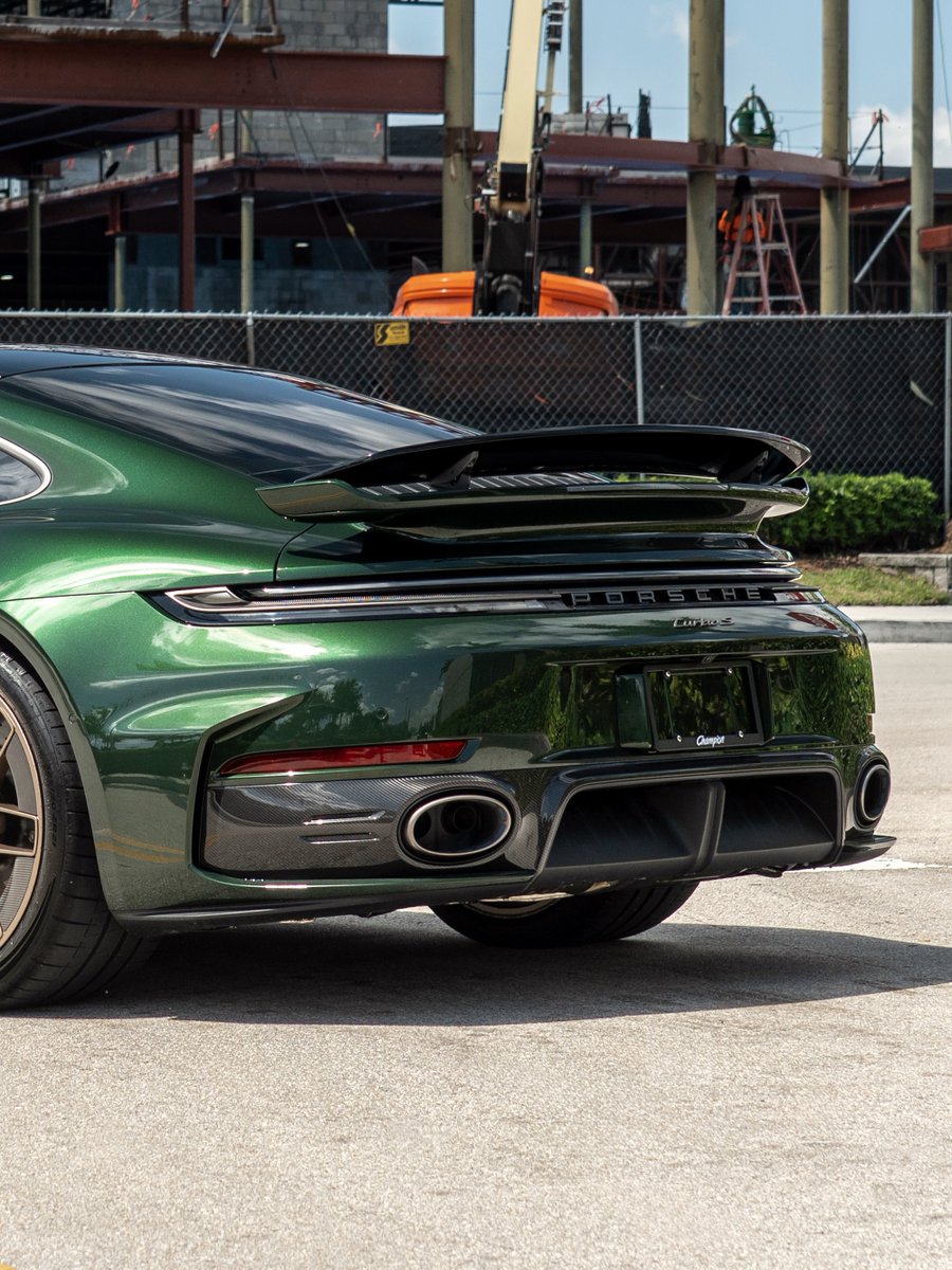 RPMvisualss's tweet photo. Porsche 911 Turbo S https://t.co/gtDN4H4c7L