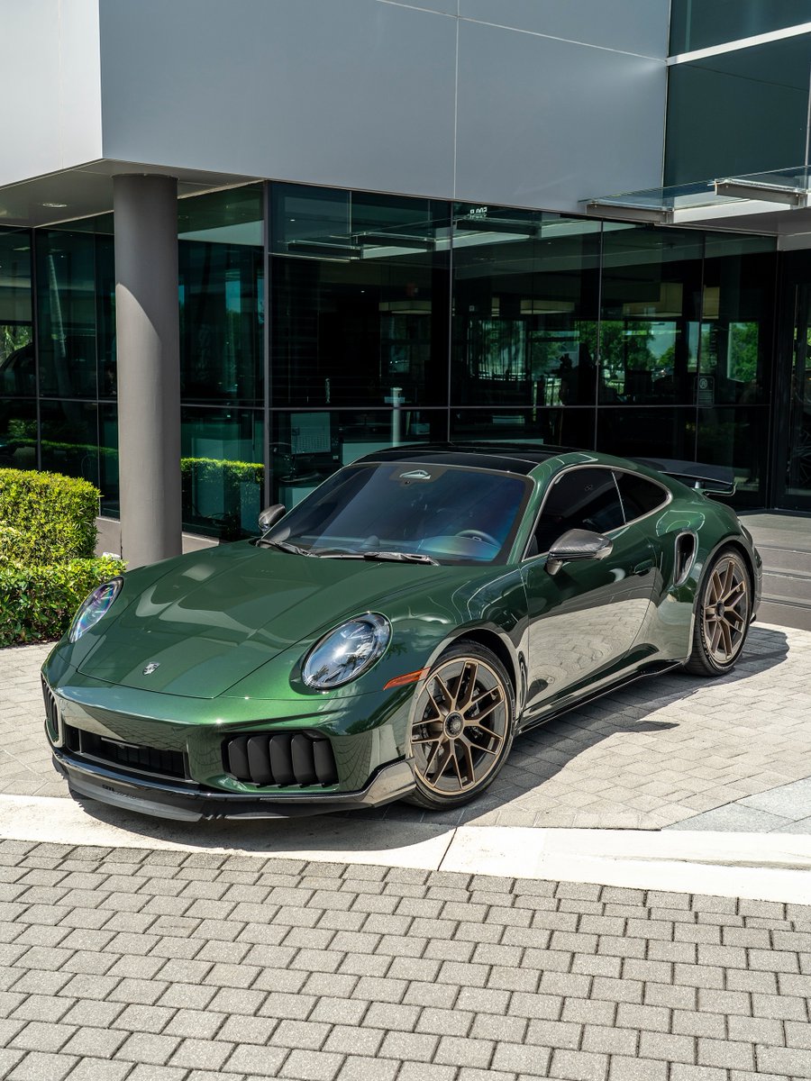 RPMvisualss's tweet photo. Porsche 911 Turbo S https://t.co/gtDN4H4c7L