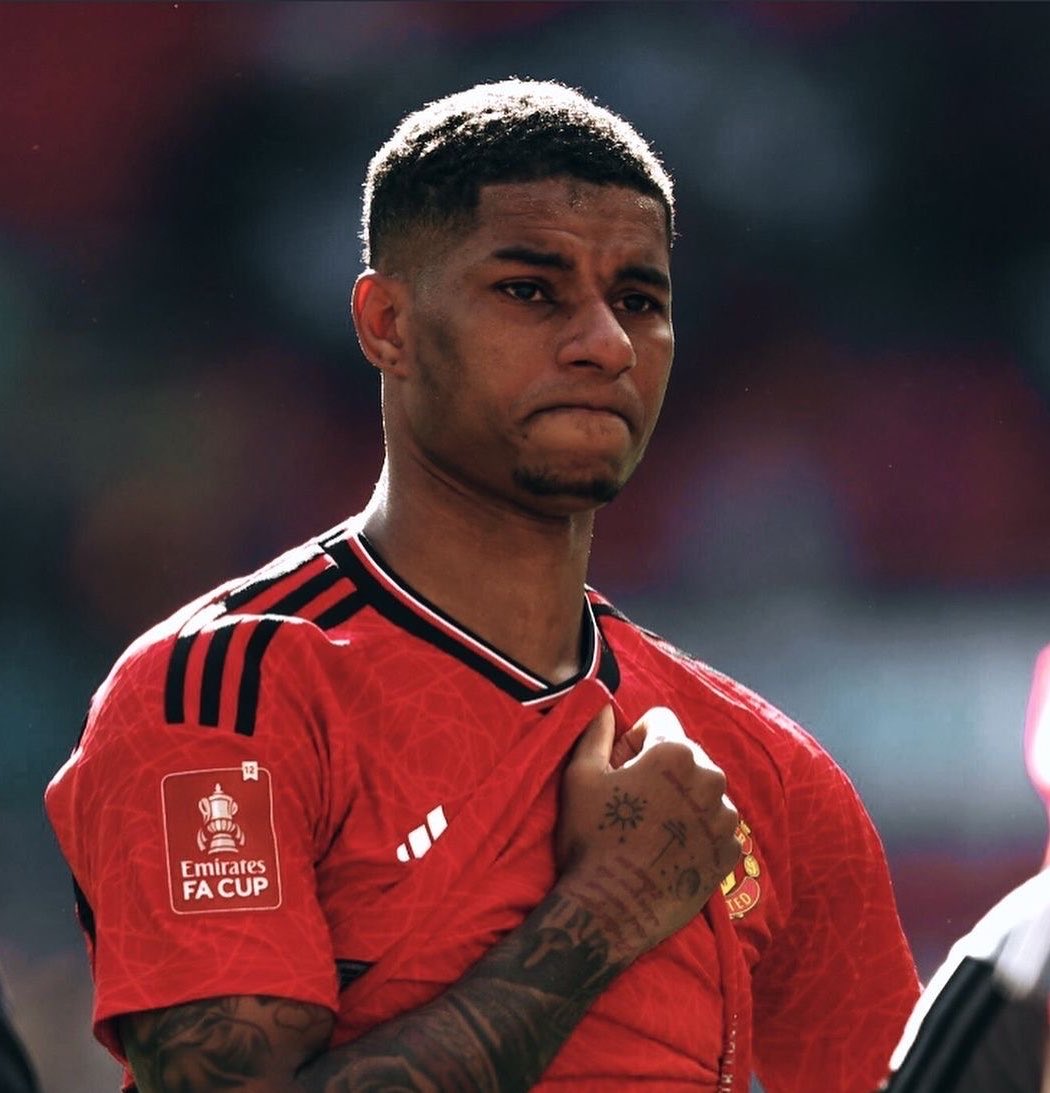 ChinoUTD's tweet photo. 🚨 Marcus Rashford on how he returned to Manchester United:

“During & after Villa,,, I knew one thing…I couldn’t keep playing against United every season. It just didn’t feel right. That’s how Barcelona came about. Lately, I told my agent, ‘If United isn’t possible, then keep me abroad. Don’t bring me another Premier League club.’

A few weeks later I spoke to Rio. I told him I needed help finding the next step in Europe.
He laughed and said, ‘You’ve spent your whole career trying to make United proud… why are you giving up after one bad chapter?’ I didn’t think much of it at the time.

Later that evening my phone rangg. It was Michael Carrick. We spoke for a while, then just before he hung up he asked me one question.
‘Marcus… do you still believe you can become the player Old Trafford used to sing about?’ I sat there for a few seconds.

I realised I’d spent months trying to convince other clubs I was still good enough… when the only club I ever wanted to prove it to was Manchester United.”