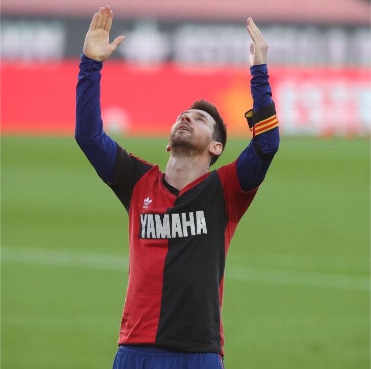 TendenciasDepor's tweet photo. “Vuelve Messi”

Porque varios insiders afirman que NEWELLS tiene un PLAN SECRETO para repatriar al mejor jugador de todos los tiempos LIONEL ANDRÉS MESSI antes de FIN DE AÑO. https://t.co/ITyV2aH00E