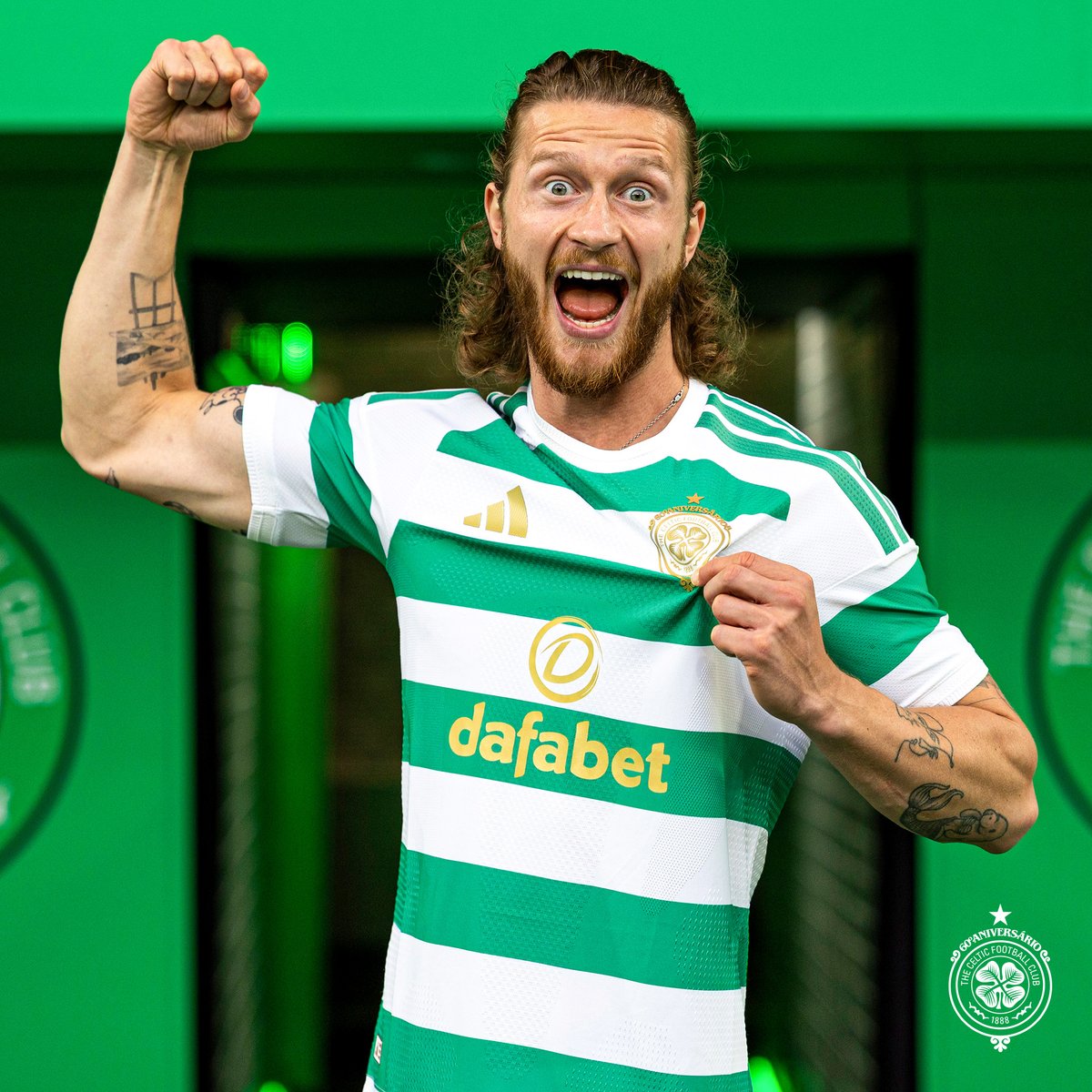 CelticFC's tweet photo. 📸 Kasper Høgh Gallery: New Bhoy relishing Paradise bow ⤵️

#CelticFC🍀