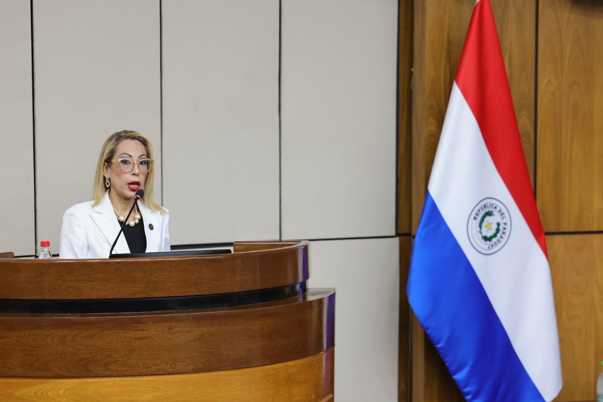 SenadoresPy's tweet photo. @zacariasirun @DionisioAmarill @RamonRetamozo4 @SenadoTV24 @contraloriapy Finaliza la audiencia pública de la fecha con la comparecencia de los siguientes postulantes a Contralor y Subcontralor General de la República:

- Ruth Galeano
- Cosme Torres
- Armindo Torres

#SenadoPy https://t.co/GDNMX7Ek4f