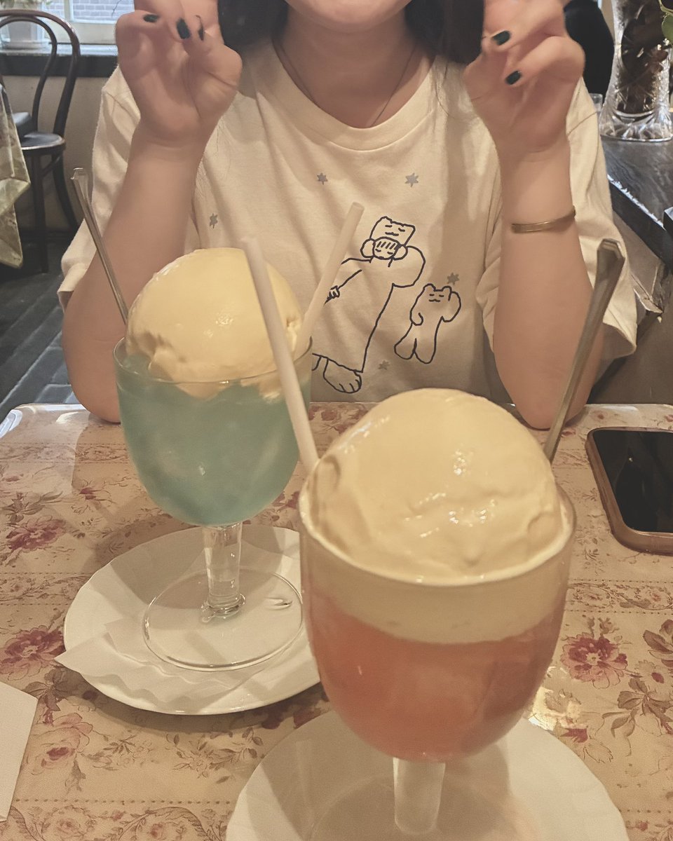 pzrxri's tweet photo. いっせいさんおすすめの場所、ゆりあちゃんがついてきてくれたᴖ  ̫ ᴖ ♫

⬇️かわいい✌🏻 https://t.co/O2PfXwWBex
