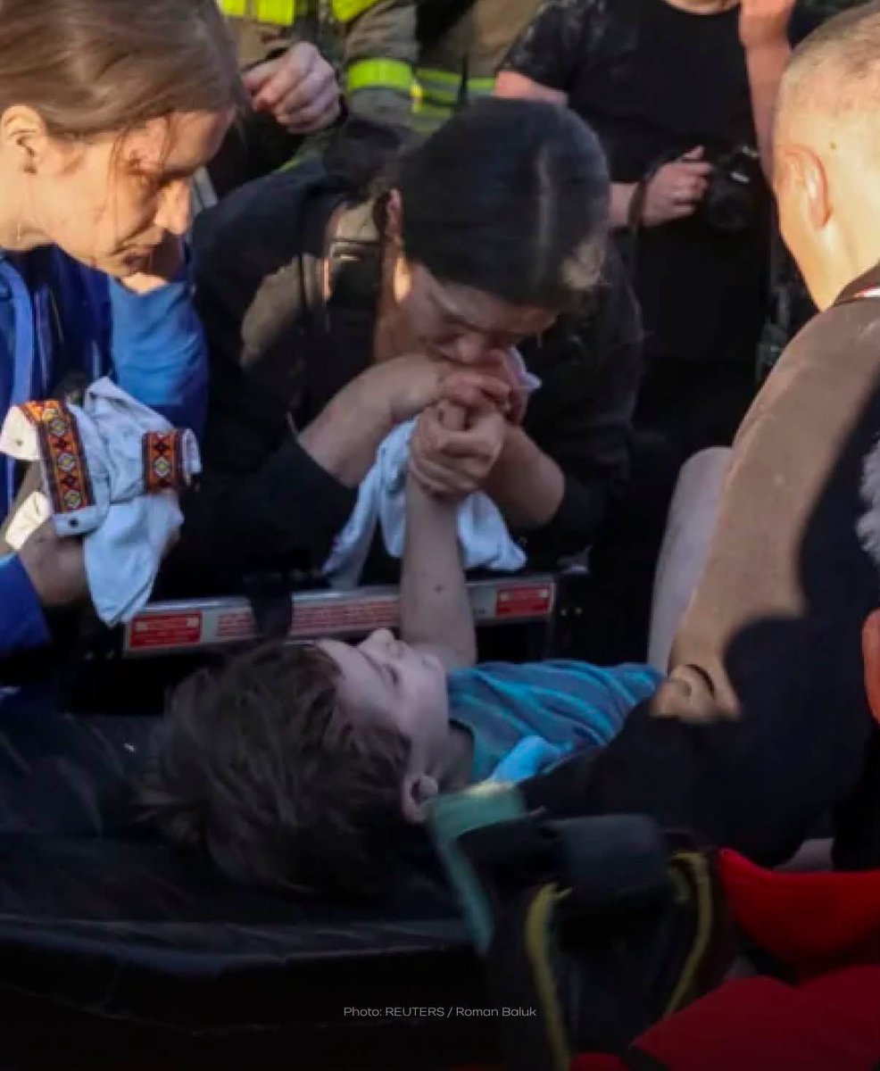 FARED_ALHOR's tweet photo. 💔Heartbreaking image from Lviv, Ukraine. https://t.co/3IAFnIIWe5