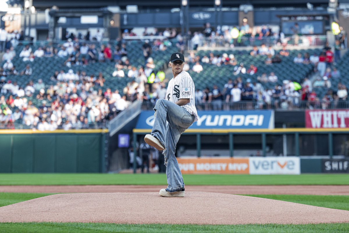SB19Official's tweet photo. It was an honor to represent the Philippines once again, this time on a different stage as the first pitch field representative for SB19 ⚾️

Thank you, White Sox, for the incredible opportunity and warm welcome!

#SB19 #SB19_JOSH #UySB19 🐐🇵🇭 https://t.co/mYpoZC8DVa