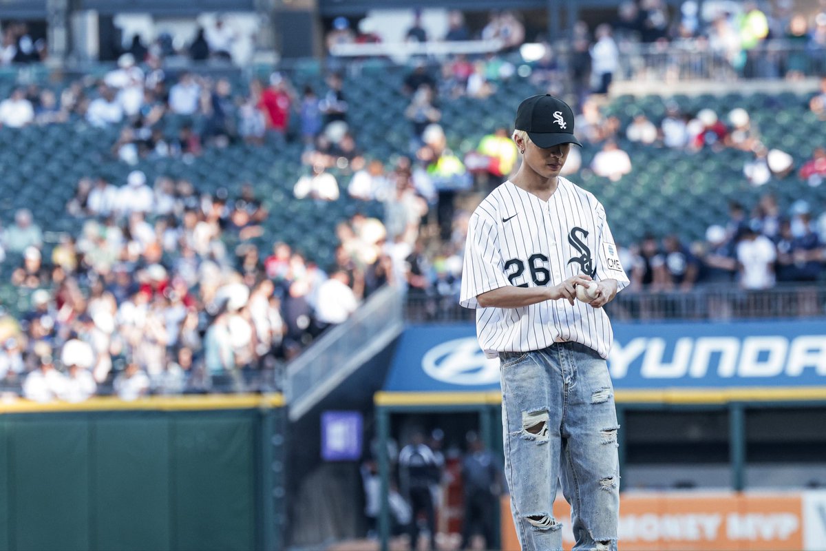 SB19Official's tweet photo. It was an honor to represent the Philippines once again, this time on a different stage as the first pitch field representative for SB19 ⚾️

Thank you, White Sox, for the incredible opportunity and warm welcome!

#SB19 #SB19_JOSH #UySB19 🐐🇵🇭 https://t.co/mYpoZC8DVa