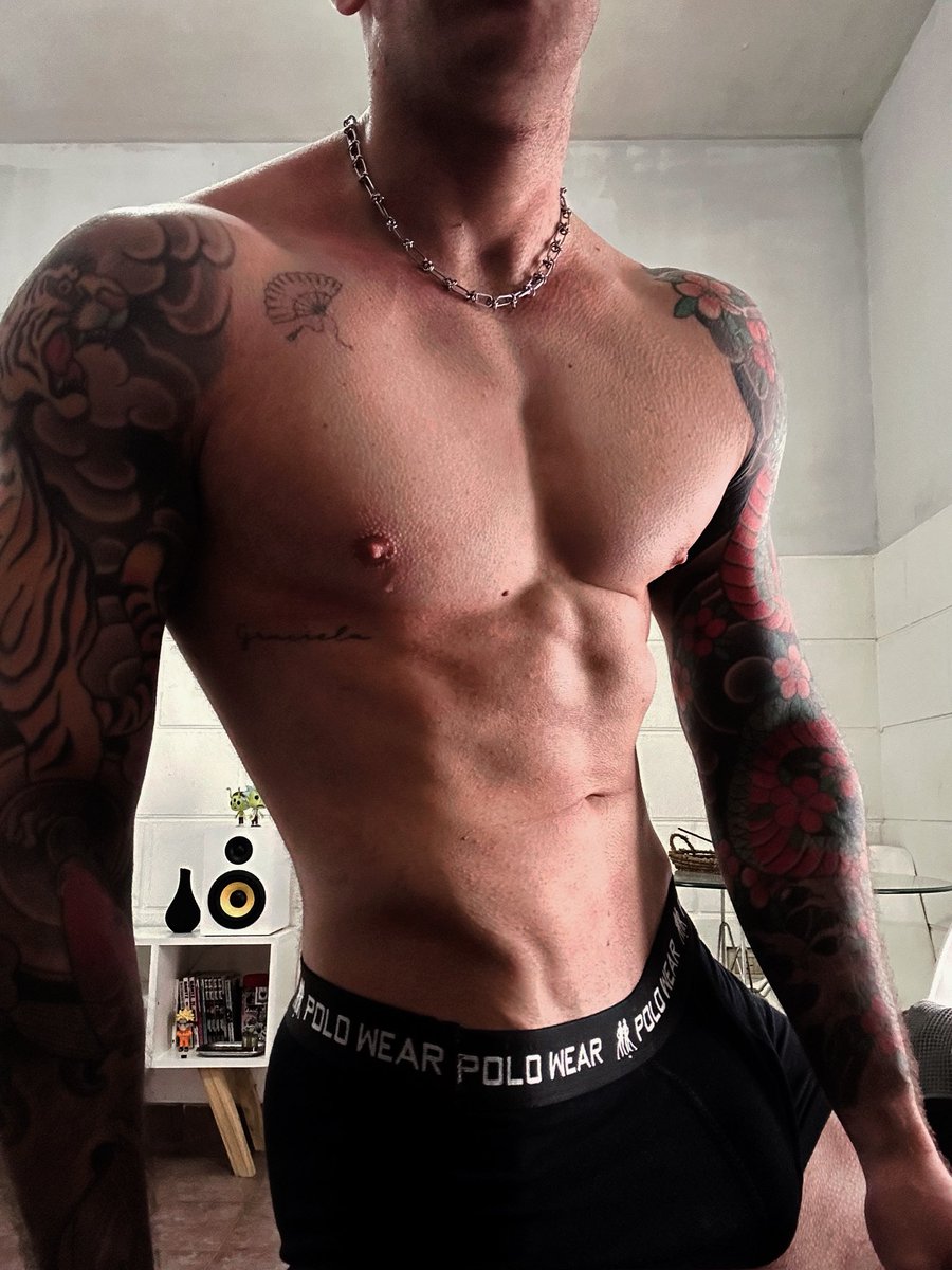 xxxginofit's tweet photo. Que dicen, cual les gusta más??los leo❤️
#dick #male #bigdick #bigcock #porn #deepthroat #of #darkfans #gayporn #lgbtporn #lgbt #gay #bi #penegrande #pollagrande #argentino #militar #monstercock #activo #xxx #onlyfans
#Gaymilitary #uniformgay #husband #soldier https://t.co/u3IzgRWhrt