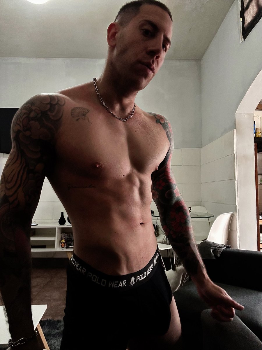 xxxginofit's tweet photo. Que dicen, cual les gusta más??los leo❤️
#dick #male #bigdick #bigcock #porn #deepthroat #of #darkfans #gayporn #lgbtporn #lgbt #gay #bi #penegrande #pollagrande #argentino #militar #monstercock #activo #xxx #onlyfans
#Gaymilitary #uniformgay #husband #soldier https://t.co/u3IzgRWhrt