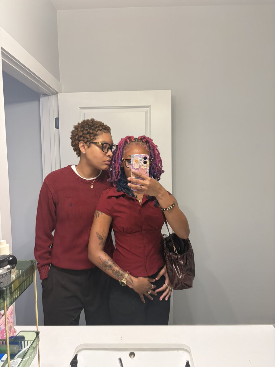 naii4kaoir's tweet photo. i love coordinating w/ my woman  :) https://t.co/rXZhtSfXKt