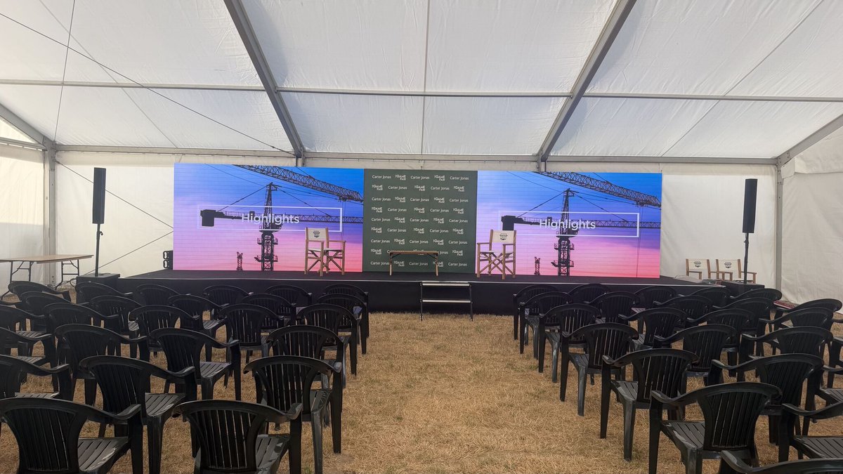 AVMatrix1's tweet photo. 🦌🦆🎣We were at Ragley Hall again last weekend supplying #LEDscreens for #TheGameFair.
Our screens promoted the ever-popular outdoor & indoor programme of countryside events & raised the profile of sponsors & partners to an estimated audience of 130K visitors over 3 days.
1/2 https://t.co/XipfHyrImy