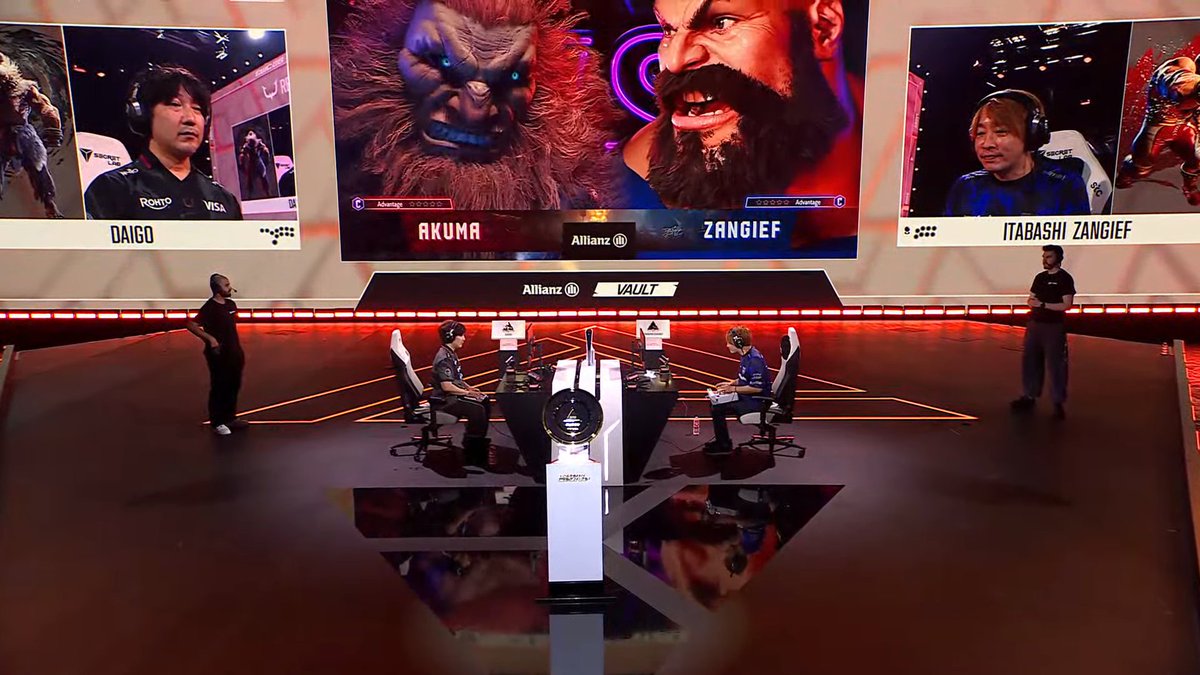 Furious_blog's tweet photo. 【SF6】Esports World Cup 2026 - 45歳 vs. 45歳 https://t.co/a41K3FJNfo
