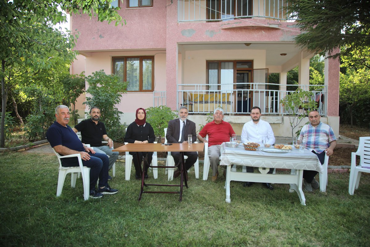 akpartielazig_'s tweet photo. İl Başkanımız Sayın Sencer Selmanoğlu, Teşkilat Başkan Yardımcımız Sayın Naim Doğan ve Yönetim Kurulu Üyemiz Sayın Yavuz Akıç, önceki dönem İl Başkanlarımızdan Sayın Naim Toprak’ı ziyaret etti.

@Akparti 
@abuyukgumus https://t.co/6w8ZWQgN8s