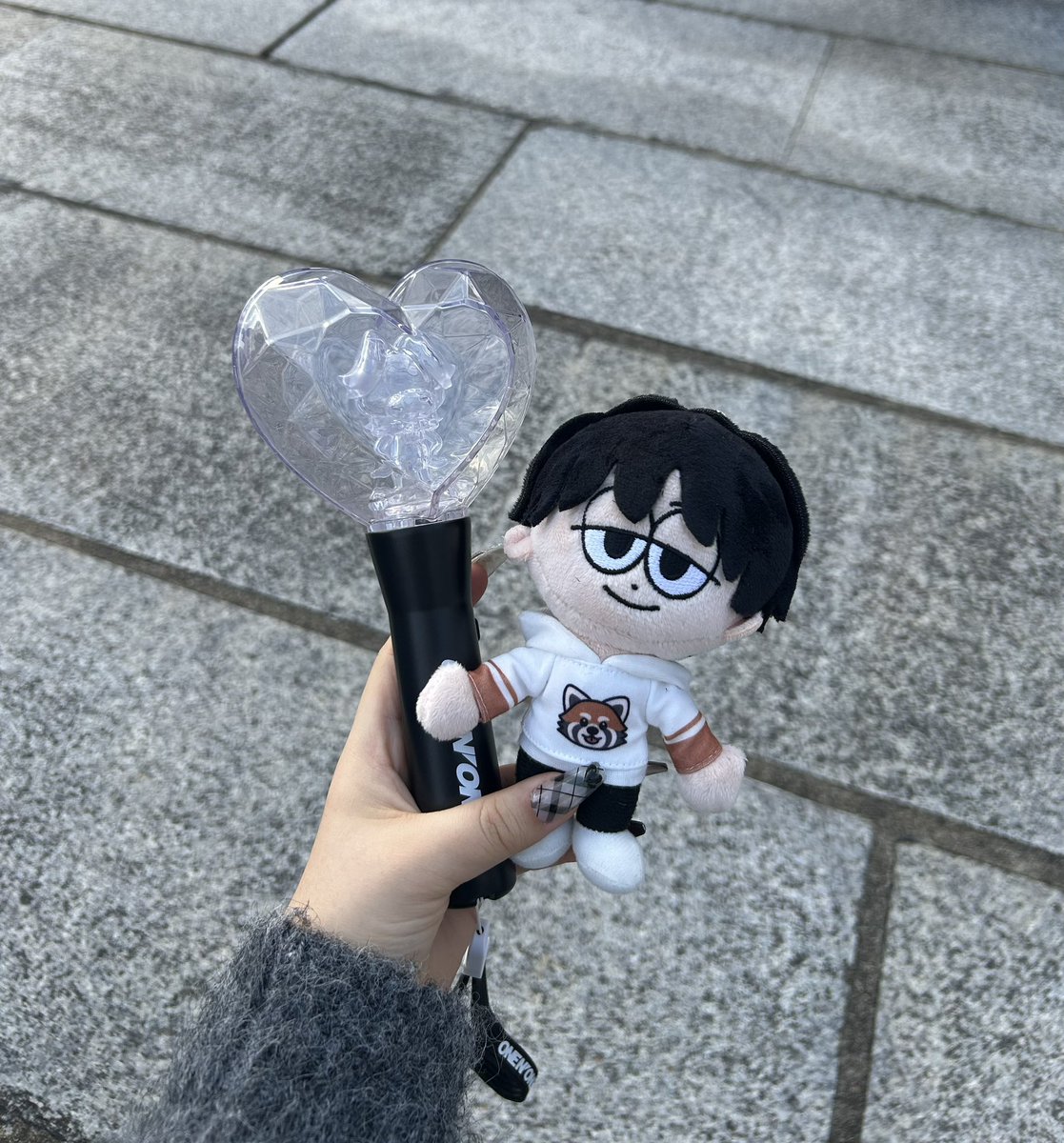 one_kn46's tweet photo. 席は遠かったけど初めて生でなおくんがパフォーマンスしてるところ見れて本当に楽しかった〜！！でも何よりもOPENの演出が好きすぎた🙂‍↕️🌟

#LUMINA #ONENONLY #なむめと https://t.co/6GkphMk49O