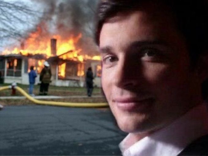 pahbrust's tweet photo. refletindo sobre esse post fiquei pensando, será q é pq assistimos em fases diferentes da vida? tipo eu sou uma jovem senhora na casa dos 30 assisti em pleno 2026.. e vai q quem defende esse gore são pessoas que estavam em sua pré aborrecencia sei lá no auge do lançamento talvez https://t.co/CQI0Ta2eVn