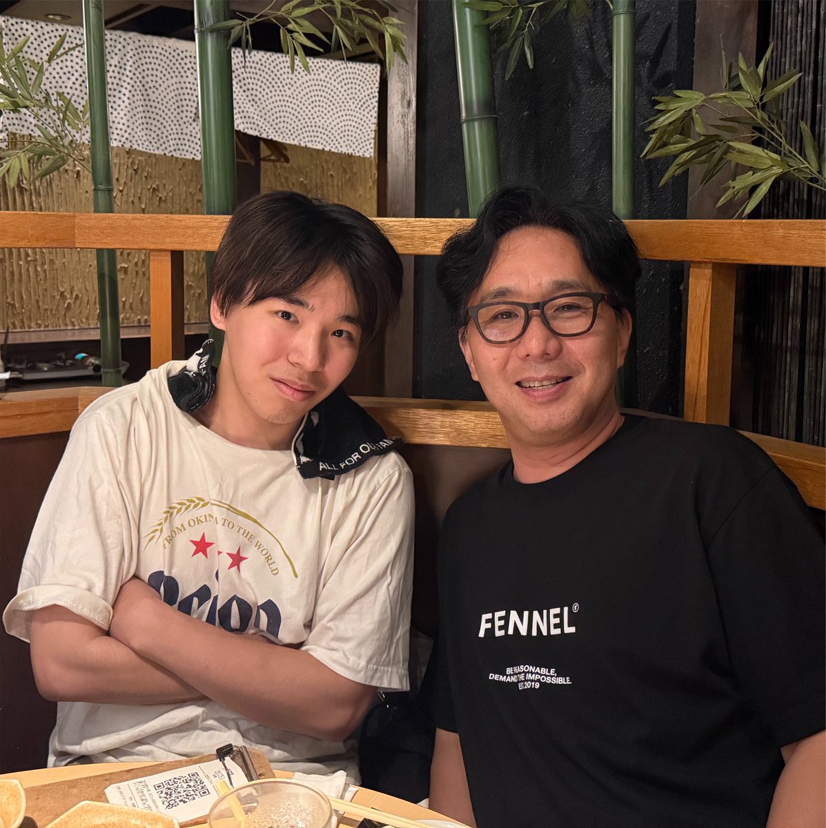 h_ishizaki's tweet photo. 🏆九龍で見事優勝を果たした、FENNELのMiya選手@manmamiya13 と、お祝いを兼ねて食事をご一緒させていただきました。
世界の頂点を目指して挑戦を続ける選手と直接お話しすると、その強さの裏側には、とてつもない努力と研究、そして競技に対する純粋な情熱があることを改めて実感します。
今日は競技の話だけではなく、eスポーツの未来や社会的な可能性についても意見交換ができ、とても有意義な時間でした。
私は市川市議会議員としてeスポーツを推進していますが、その理由は「ゲームが好きだから」だけではありません。
eスポーツには、子どもたちに夢や目標を与える力がある。
年齢や障がいの有無を超えて人をつなぐ力がある。
不登校やひきこもり支援、高齢者の健康づくり、地域活性化にもつながる可能性がある。
そして、世界で活躍する日本の若者を育てる産業としての可能性もある。
だから私は、本気でeスポーツの未来を応援しています。
実は私自身もスマブラをプレイしています。
メインキャラはMr.ゲーム&ウォッチ。
だからこそ、世界最高峰でMr.ゲーム&ウォッチを操るMiya選手は、一人のファンとしても特別な存在です。
これからも、夢を追い続ける若者たちを全力で応援するとともに、市川市からもeスポーツの可能性を広げ、「子どもたちが未来に希望を持てるまち」を目指して取り組んでいきます。
Miya選手、九龍優勝、本当におめでとうございます。
これからも世界の舞台での活躍を心から応援しています！

#Miya
#FENNEL
#スマブラSP
#Mrゲームアンドウォッチ
#eスポーツ
#esports
#市川市
#市川市議会
#子どもたちに夢を
#地域活性化
#インクルーシブ
#ウェルビーイング
#挑戦する人を応援します