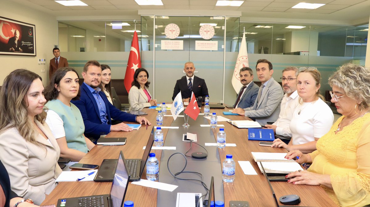 disabgm's tweet photo. Genel Müdürümüz Dr. Aziz Alper Biten'in katılımıyla Bakanlığımız, UNICEF ve İslam Kalkınma Bankası temsilcileri arasında koordinasyon toplantısı gerçekleştirildi.

Toplantıda, birinci basamak sağlık hizmetlerinin güçlendirilmesine yönelik ortak çalışmalar değerlendirildi. https://t.co/57aB1px20Y