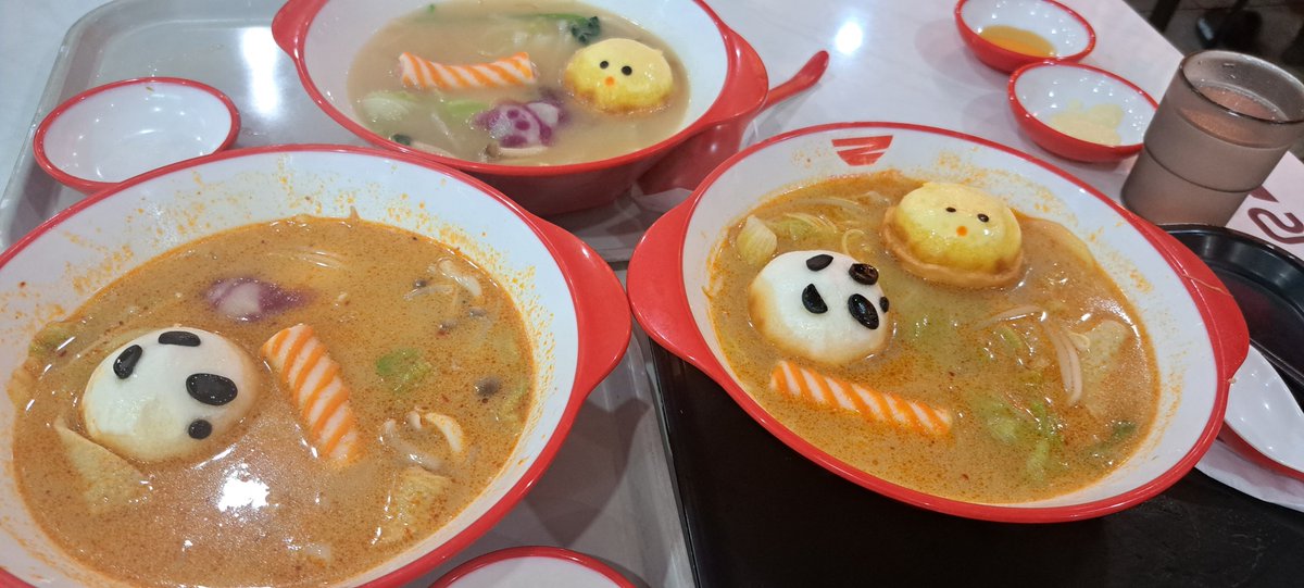 luvl997_'s tweet photo. アメ村初の甥っ子を連れて食事たり
買い物したりで、個性的な店員さんにも出会い、楽しい夏休みアメ村時間やったね。また行こね°・*:.。.☆ https://t.co/tmJzD3TPaA