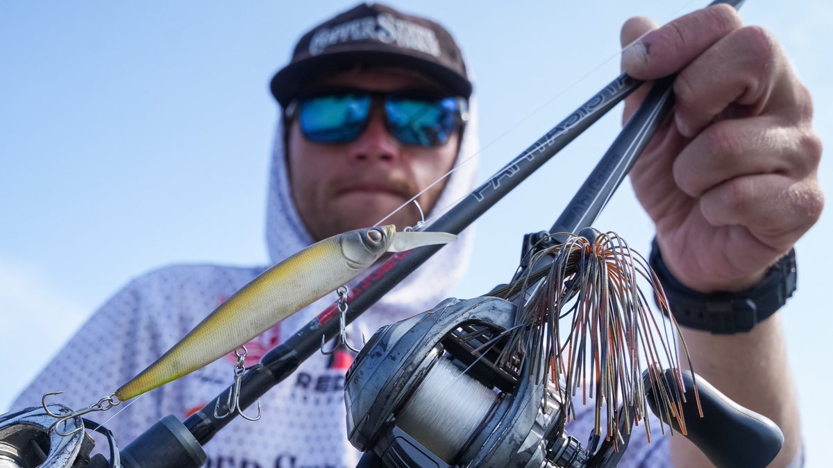 MajorLeagueFish's tweet photo. A mix of smallmouth and largemouth was the deal for Cal Lane in weighing the third-largest single-day bag and the heaviest three-day catch at Lake Champlain in MLF/FLW history. The @TackleWarehouse Pro Circuit Stop 6 Presented by @VOSKERTech winner split his time between green fish and brown fish, and he wasn't alone in that approach. 
 
Check out how the Top 10 caught 'em at Champlain and which baits you should be stocking up on at Tackle Warehouse.

LINK: https://t.co/lFzQDCwbD4

#lakechamplain #bassfishing #fishingtackle @MillertechX