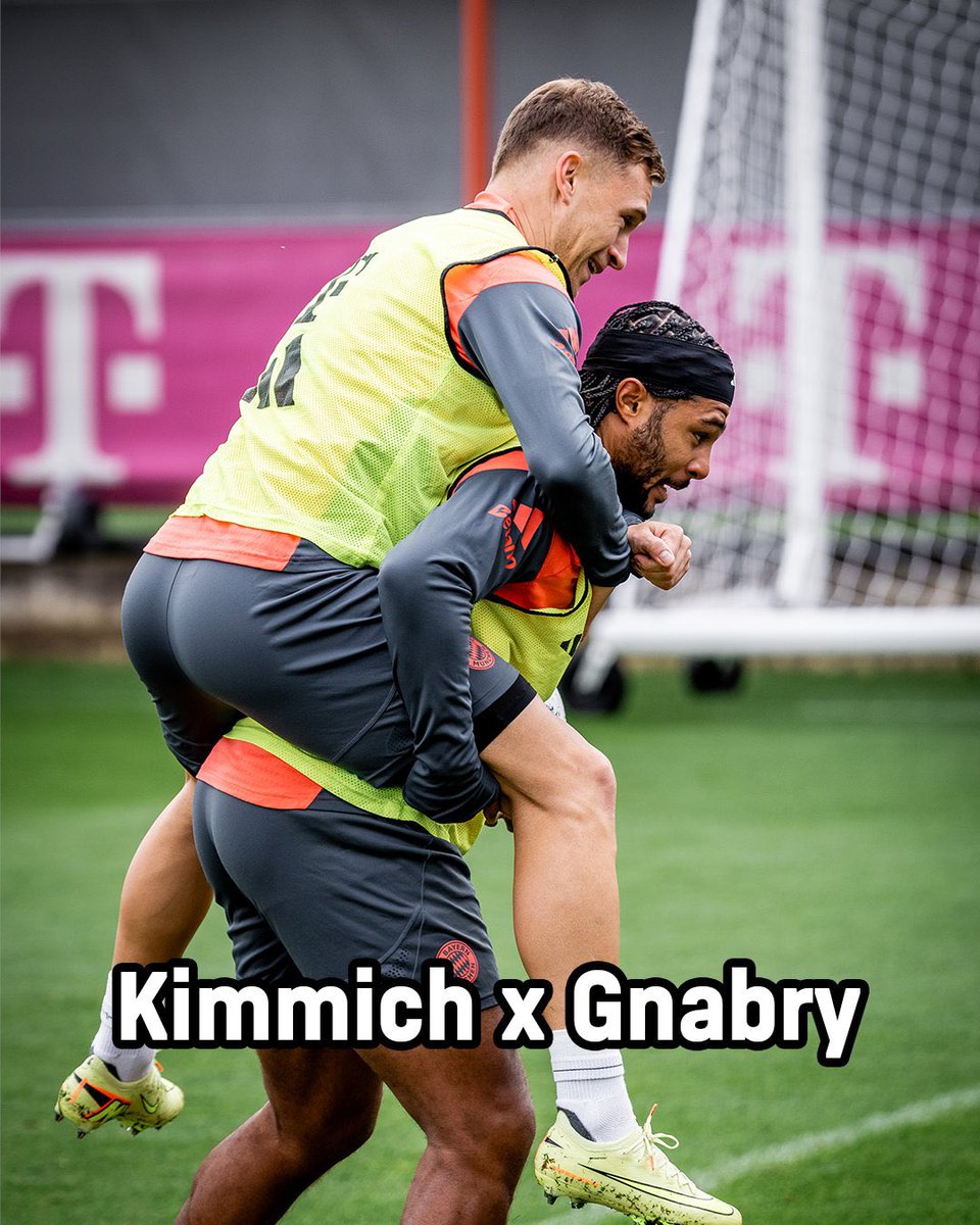 FCBayernUS's tweet photo. Wishing you a wonderful International Friendship Day! ❤️🤍 https://t.co/88UA9OlYBE