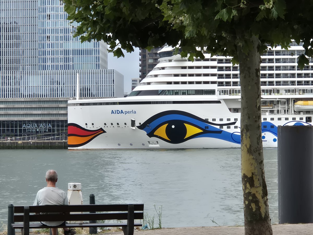 marian070249's tweet photo. Vandaag #AïdaPerla in Rotterdam
@CruisePortRTM https://t.co/cd5mHr2p77