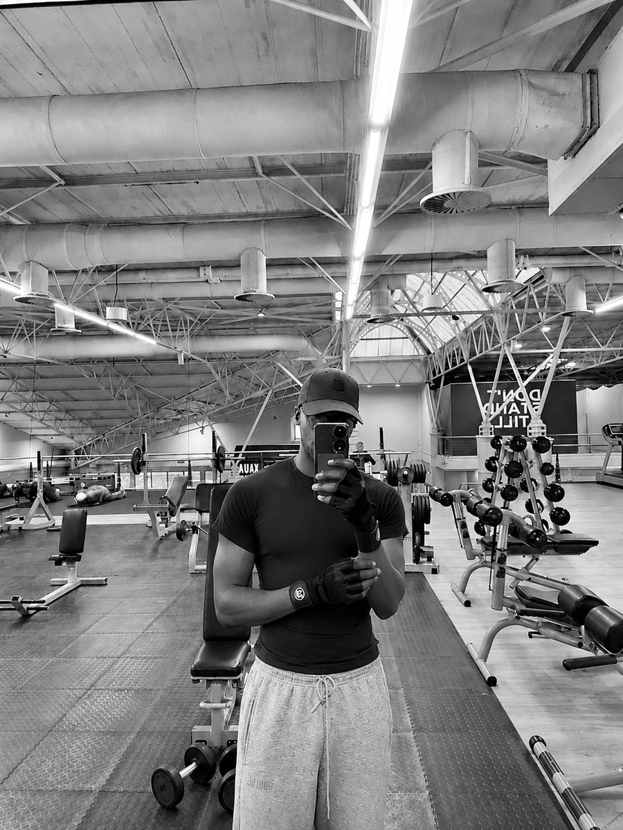 FezzJunior's tweet photo. 5am gang 😭 https://t.co/4lbpiOshSy