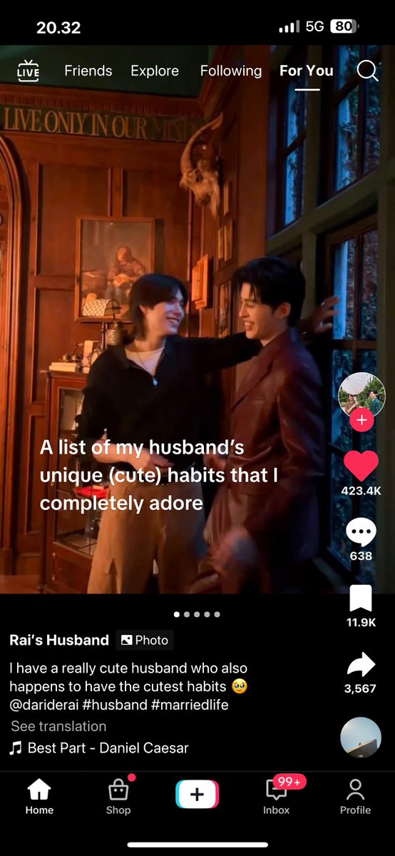 phuwithlove's tweet photo. #pondphuwin few tweets au, 

a list of my husband’s unique (cute) habits that I completely adore. https://t.co/y4mWCv0IRt