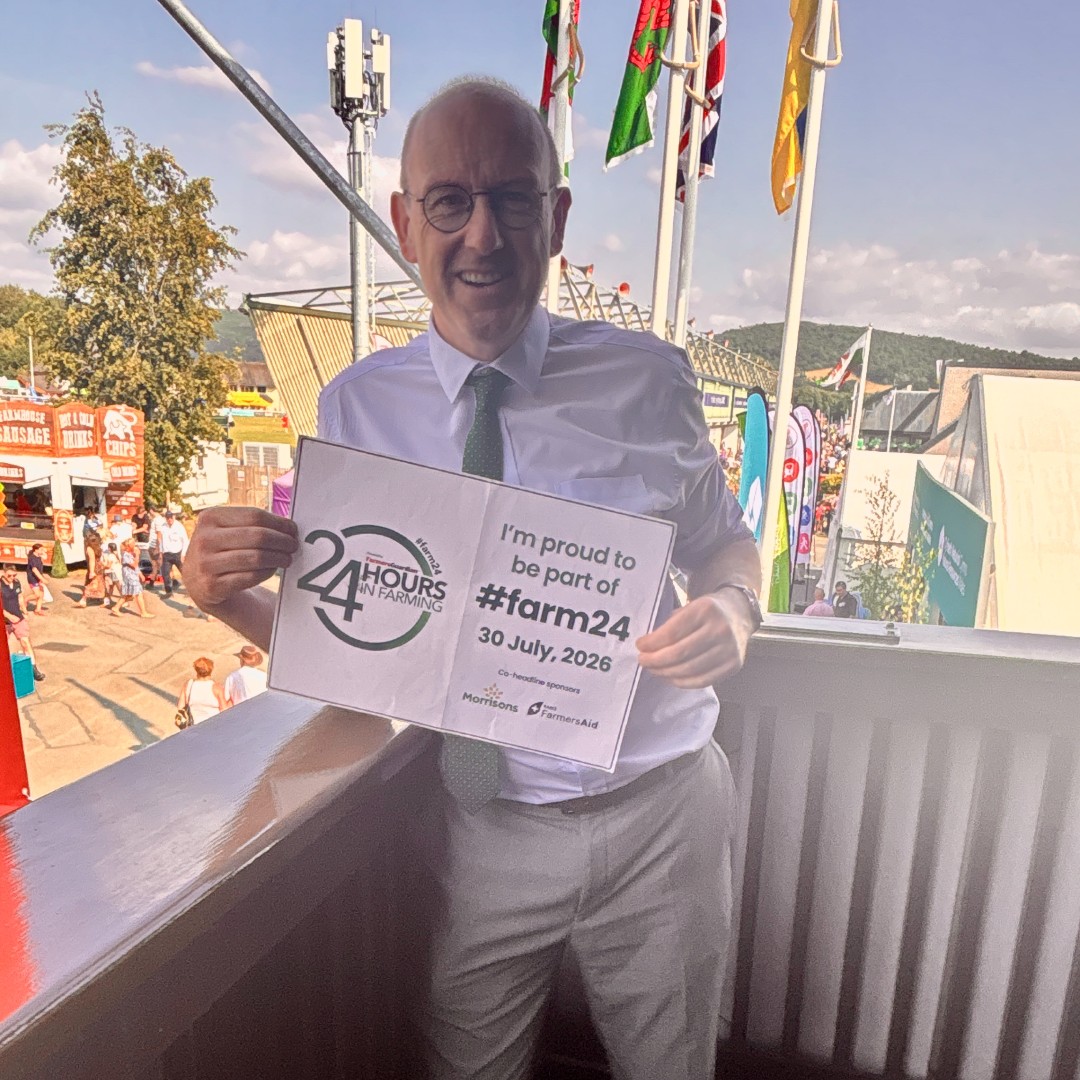 LlCCefnGwlad's tweet photo. Mae #Farm24 yn cydnabod ymroddiad, gwydnwch a blaengaredd ffermwyr Cymru sy’n helpu i fwydo ein gwlad tra’n gofalu am ein tirweddau a’n hamgylchedd naturiol. 🚜🌾

Diolch! https://t.co/1w4iXiwreA