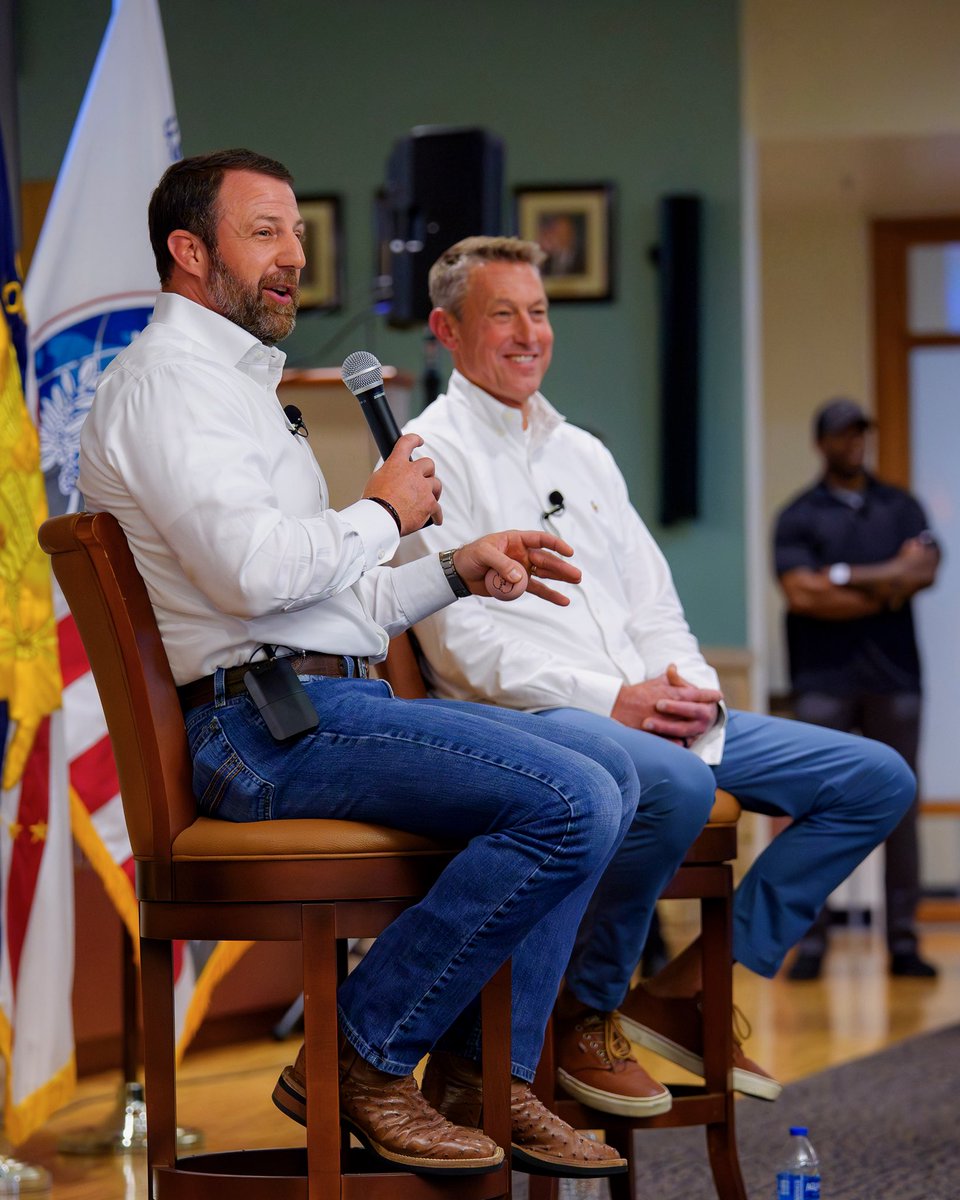 SecMullinDHS's tweet photo. Yesterday, I joined @CBP and @CBPCommissioner for a fireside chat with CBP’s senior leaders at the Advanced Training Center in Harpers Ferry.

This is where the next generation of CBP leaders is forged—training more than 8,000 students this fiscal year to protect our homeland.

The results speak for themselves:

➡️14 straight months of zero releases at the border, the most secure border in our nation’s history
➡️42% increase in fentanyl seizures from May to June alone
➡️ Southwest border apprehensions are DOWN 94% since President Trump took office

The men and women of CBP are delivering on @POTUS Trump’s mission every single day.