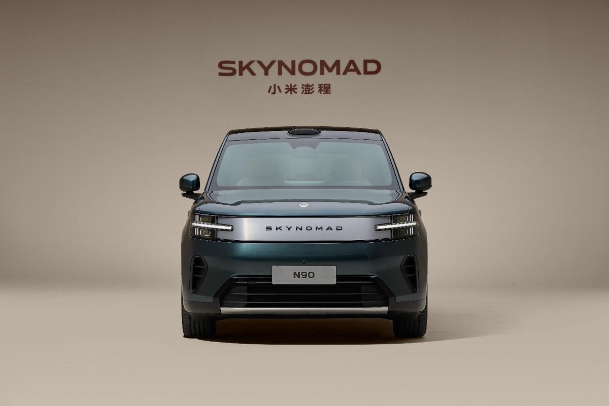 stufflistings's tweet photo. Xiaomi SkyNomad N90 Max and Xiaomi SkyNomad N70 Max EVs...

N90 Max is a 7-seat SUV with a completely flat floor and a cabin that can turn into a lounge, bed, play area, or cargo van.

Up to 464km electric-only range, 1,705km combined range, four zero-gravity seats, 9L refrigerator, 25-speaker audio, 12 airbags, LiDAR, 700 TOPS computing, and space for up to 24 suitcases.