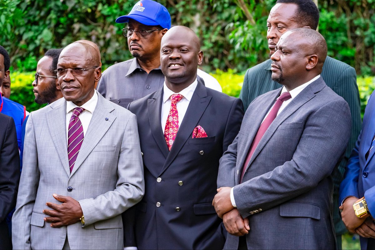 HonWamboka's tweet photo. Kulinda Mwananchi ni Kulinda Kenya. Asante @skmusyoka. @edwinsifuna, @LindaMwananchi_
#SisiNdioSifuna https://t.co/X4VqA6tZ27