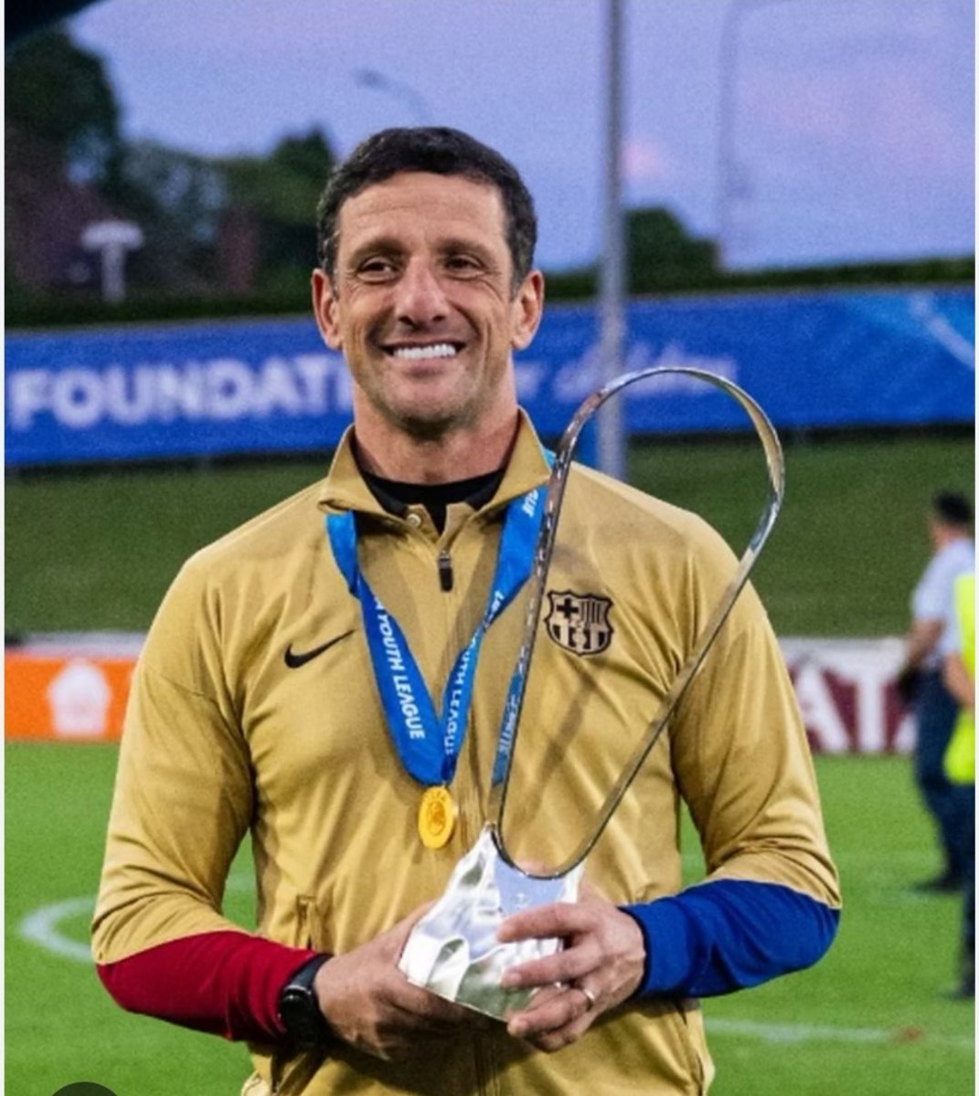 mroficial07's tweet photo. Melhores técnico brasileiro para assumir flamengo em 2027 Rafael Guanaes ou Juliano Belletti 

#Flamengo
#Mirasol 
#Brasileirão2026 https://t.co/58GAHpOPeJ