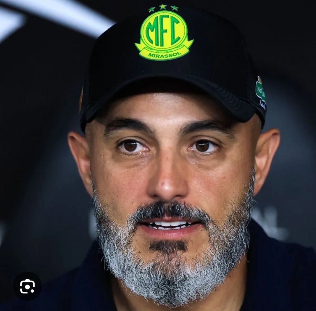 mroficial07's tweet photo. Melhores técnico brasileiro para assumir flamengo em 2027 Rafael Guanaes ou Juliano Belletti 

#Flamengo
#Mirasol 
#Brasileirão2026 https://t.co/58GAHpOPeJ
