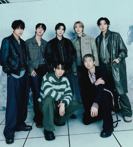 AboutMusicYT's tweet photo. Aliens by BTS has now reached #1 in over 80 countries on iTunes around the world. https://t.co/Kj7cRXtxEN