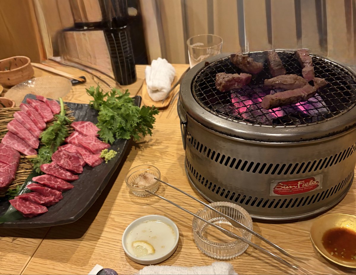 ShigeruSV's tweet photo. ザギンで29
大ボスと会食
準備は整った

炭火焼肉　有田牛　本店 https://t.co/DeinWo2XVy